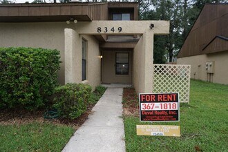 Building Photo - Westside 2/2 Townhome Near NAS