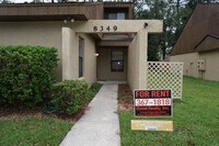 Building Photo - Westside 2/2 Townhome Near NAS