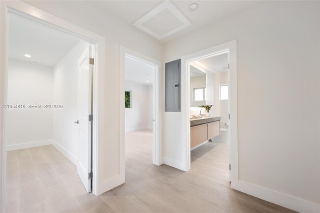 Building Photo - 7460 SW 126th St