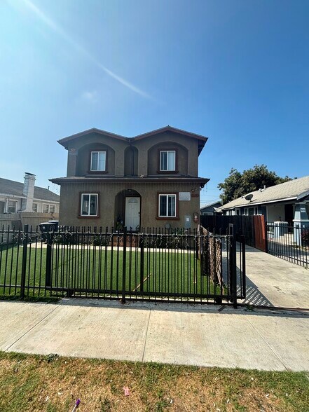 Primary Photo - 836 W 76th St