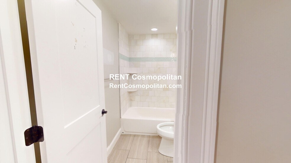 Building Photo - 41 Sydney St