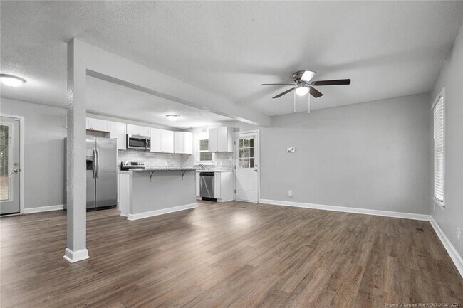 Building Photo - 6327 Worthington Dr