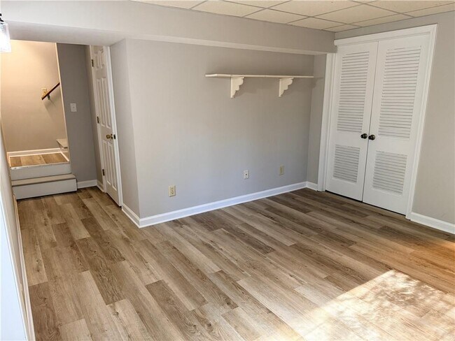 Building Photo - 1351 Old Johnson Ferry Rd NE