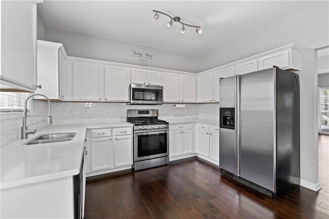 Building Photo - 4419 Silver Ridge Way SW