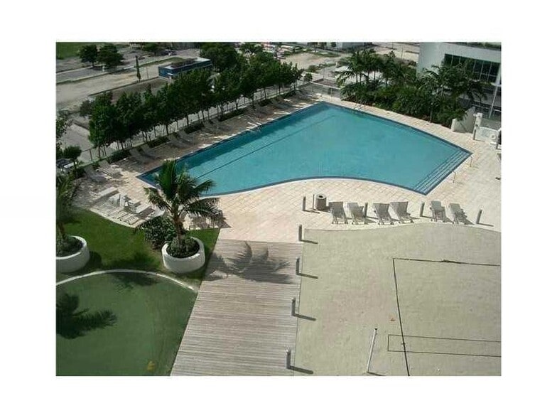 Building Photo - 888 Biscayne Blvd