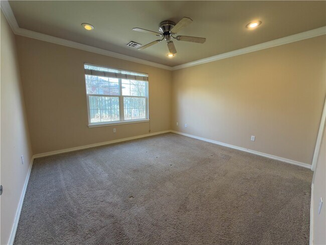 Building Photo - 3706 SW Hansom Loop