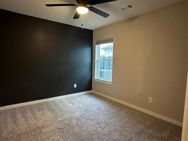 Building Photo - 2629 Bernadino Dr
