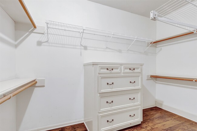 Building Photo - 12102 Moorcreek Dr