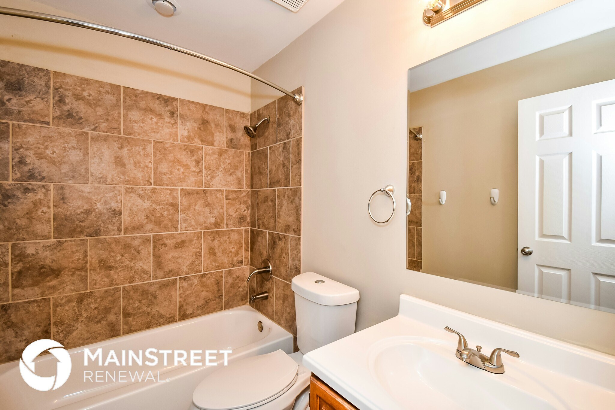 Building Photo - 4662 Shenandoah Dr