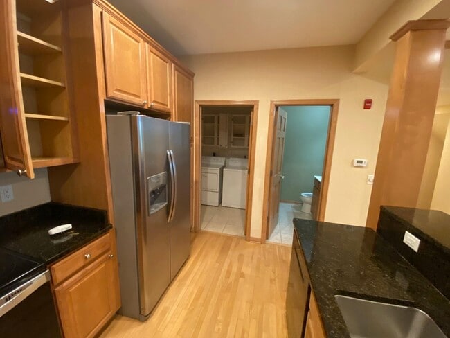 Building Photo - 2171 Norhardt Dr