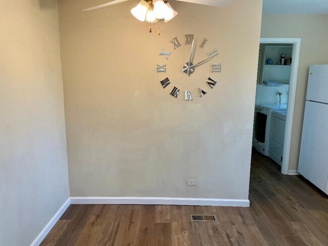 Building Photo - 401 Castlewood Ln