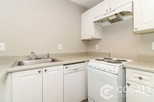 Building Photo - 987 Collier Rd NW