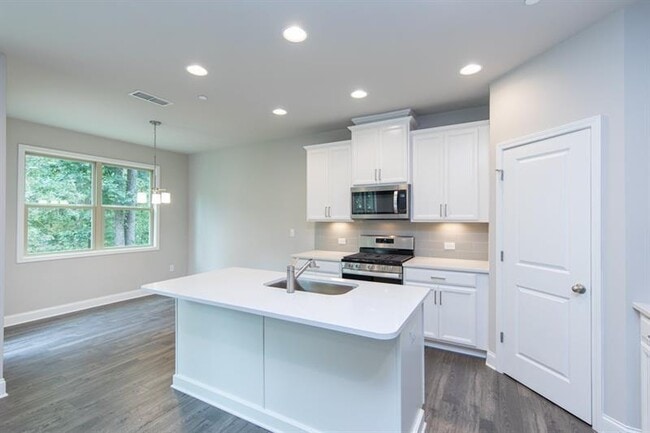 Building Photo - 207 Jonquil Spring Rd