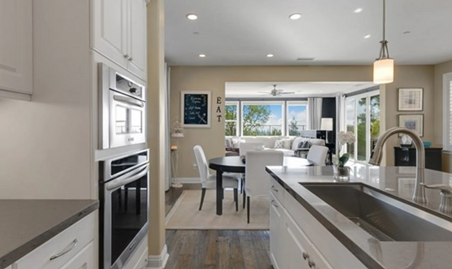 Building Photo - Welcome Home to Brea's Premier Living Expe...