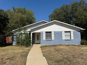 Building Photo - Beautiful 3 Bedroom House in Plano