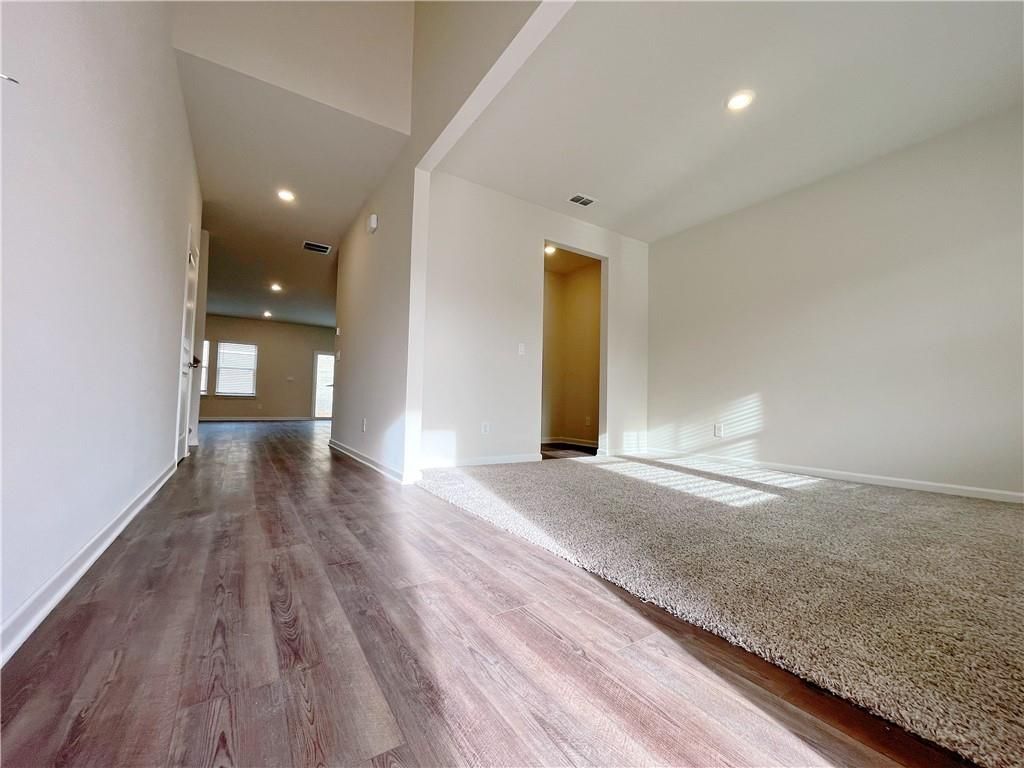 Building Photo - 6003 Hickory Crk Ct