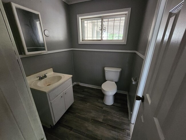 Building Photo - 2754Lakehurst