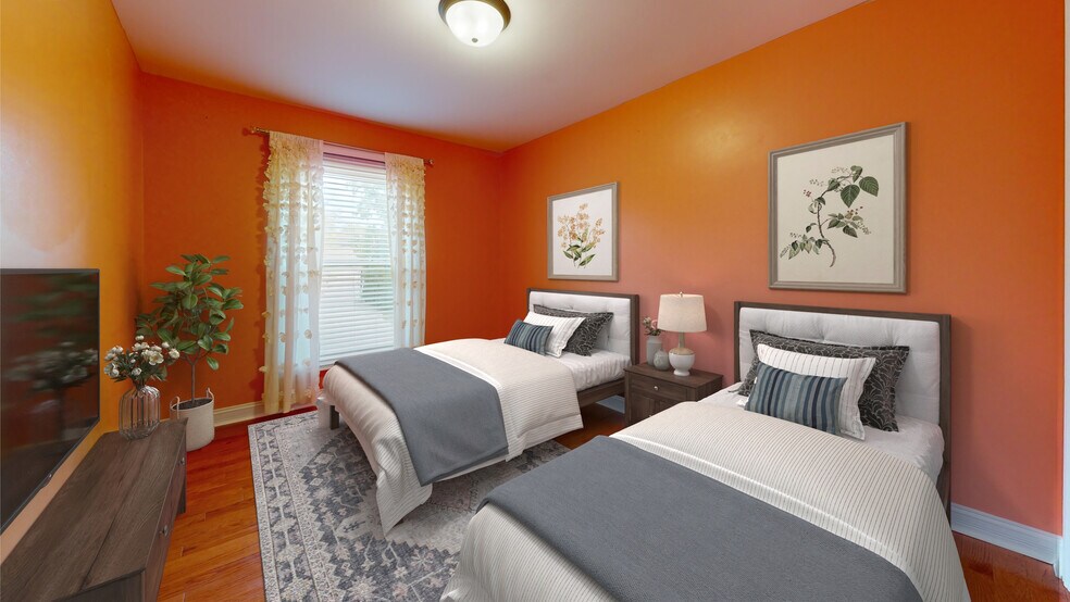 3rd Bedroom - 1327 Larchmont Dr