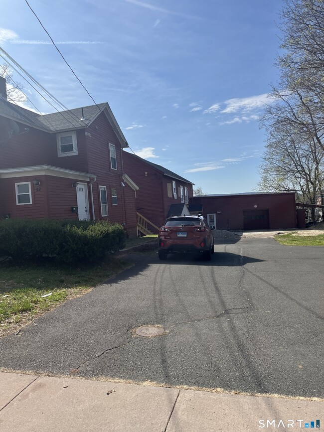 Building Photo - 52 Pearl St