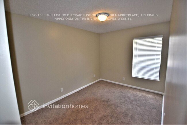 Building Photo - 1310 SW 83rd Ave