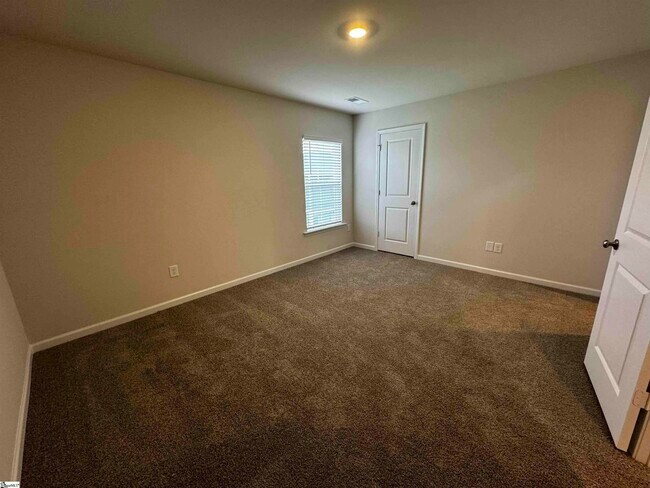 Building Photo - 617 Green Wigeon Rd