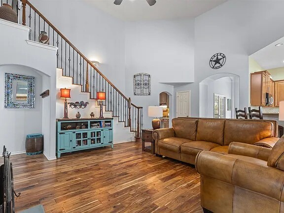 Building Photo - 12334 Blue Ridge Dr