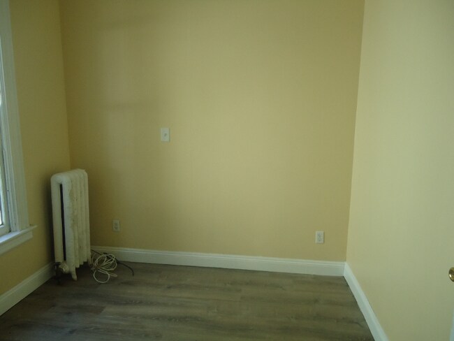 Building Photo - 146 Hudson Ave