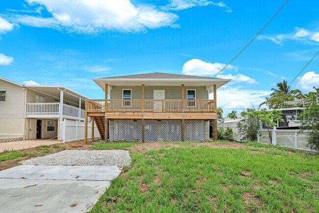 Building Photo - Goodland
