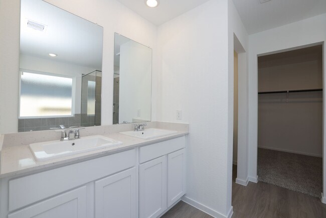 Building Photo - 40618 Balsam Run Ln
