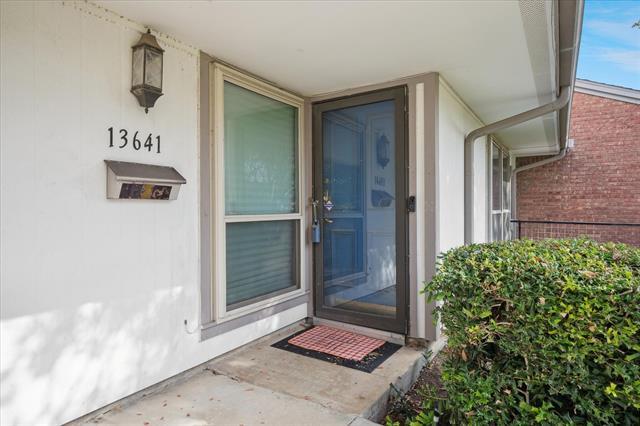 Building Photo - 13641 Flagstone Ln