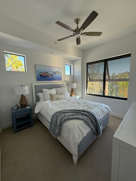 Guest Room- Queen Bed - 1111 Central Ave