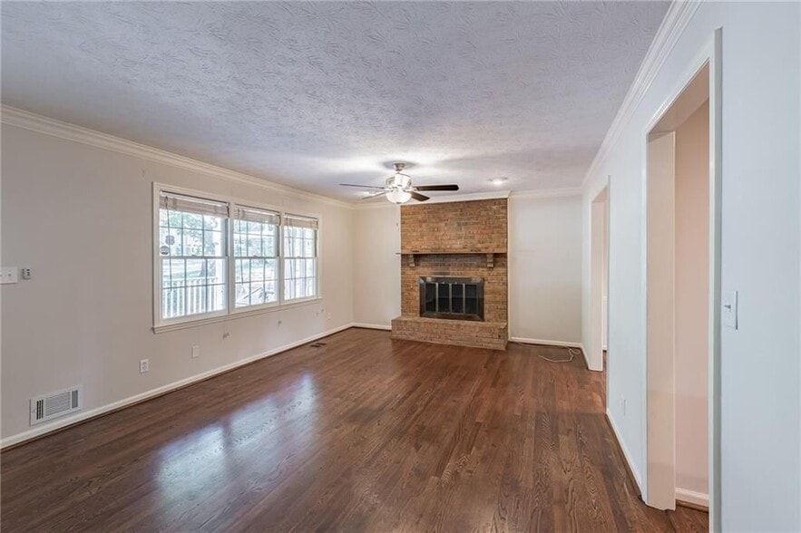 Building Photo - 4472 Old Mabry Pl
