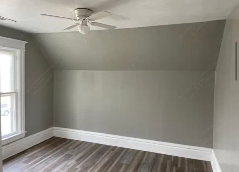 Building Photo - 1623 4th Ave