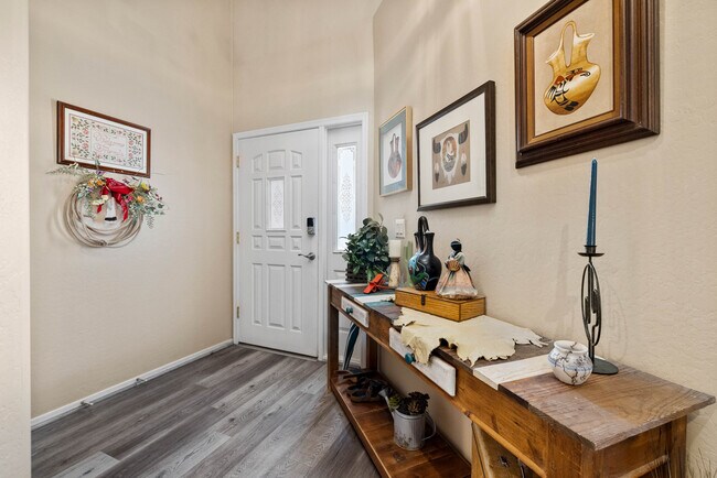 Building Photo - 5529 N Bremont Ct