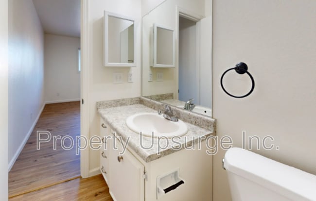 Building Photo - 1063 Del Sol Pl