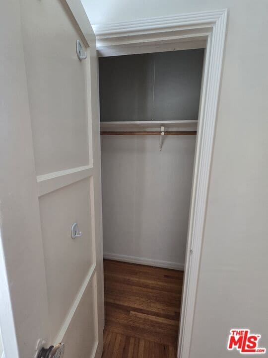 Building Photo - 1338 S Dunsmuir Ave