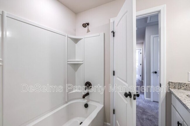 Building Photo - 3022 Chance Ct
