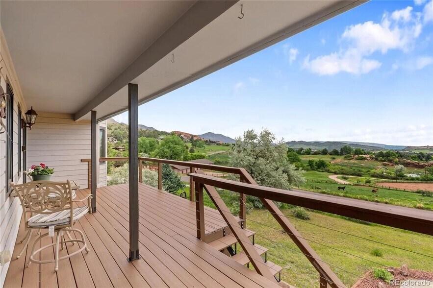 Building Photo - 5979 Willow Springs Dr