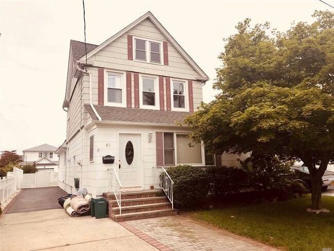 Primary Photo - 61 Winter St