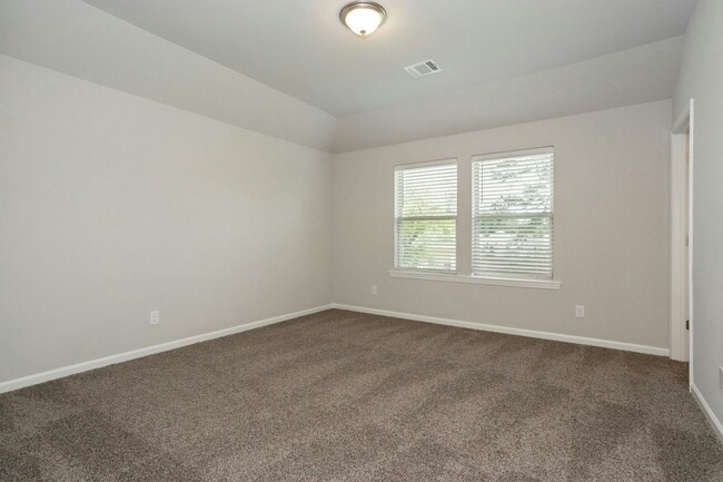 Building Photo - 48440 Fox Hollow Blvd