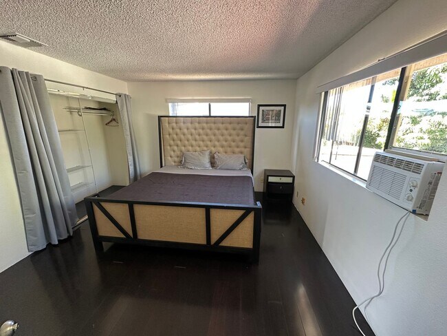 Building Photo - 42 Waikalani Pl