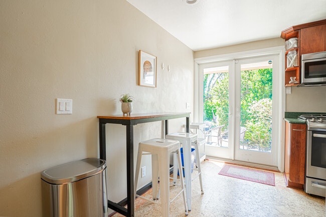 Building Photo - 4201 51st Ave S