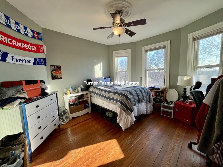 Building Photo - 83 Wensley St