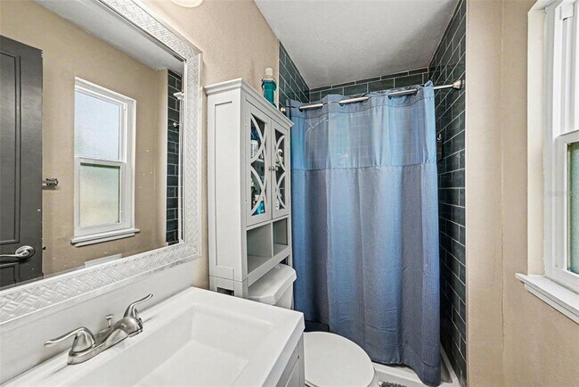 Building Photo - 6209 Interbay Blvd