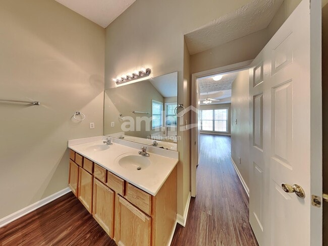 Building Photo - 2740 Avalon Meadows Ln