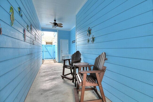 Building Photo - 2212 TX-361