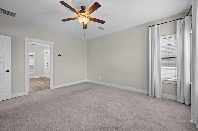 Building Photo - 18503 Gratification Ln