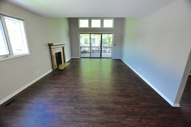 Building Photo - 1628 Prestwick Dr