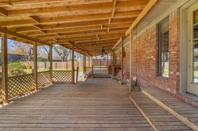 Building Photo - 3104 S 104th St