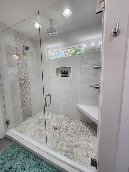 Master shower - 463 Lake Wylie Rd